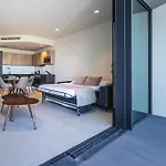 18Th Floor Luxury Apartment With Common Pool In The Prestigious Mercury Towers By Renowned Zaha Hadid Architects
