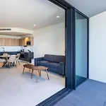 18Th Floor Luxury Apartment With Common Pool In The Prestigious Mercury Towers By Renowned Zaha Hadid Architects